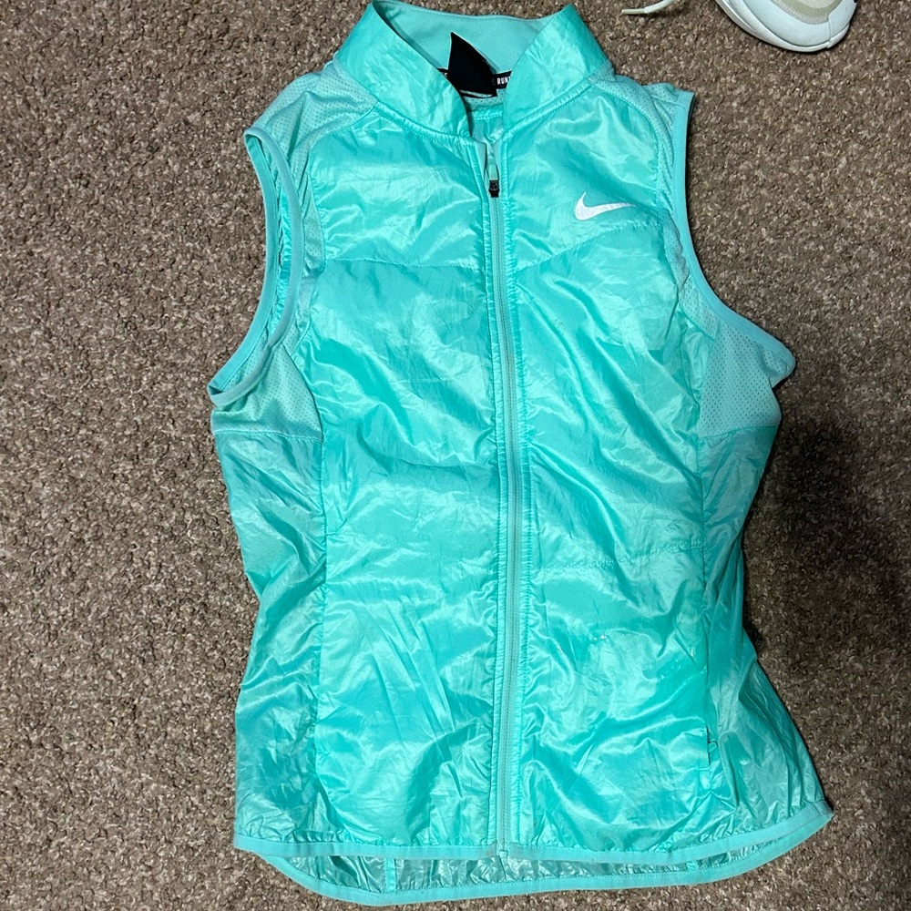 Nike vest women size small